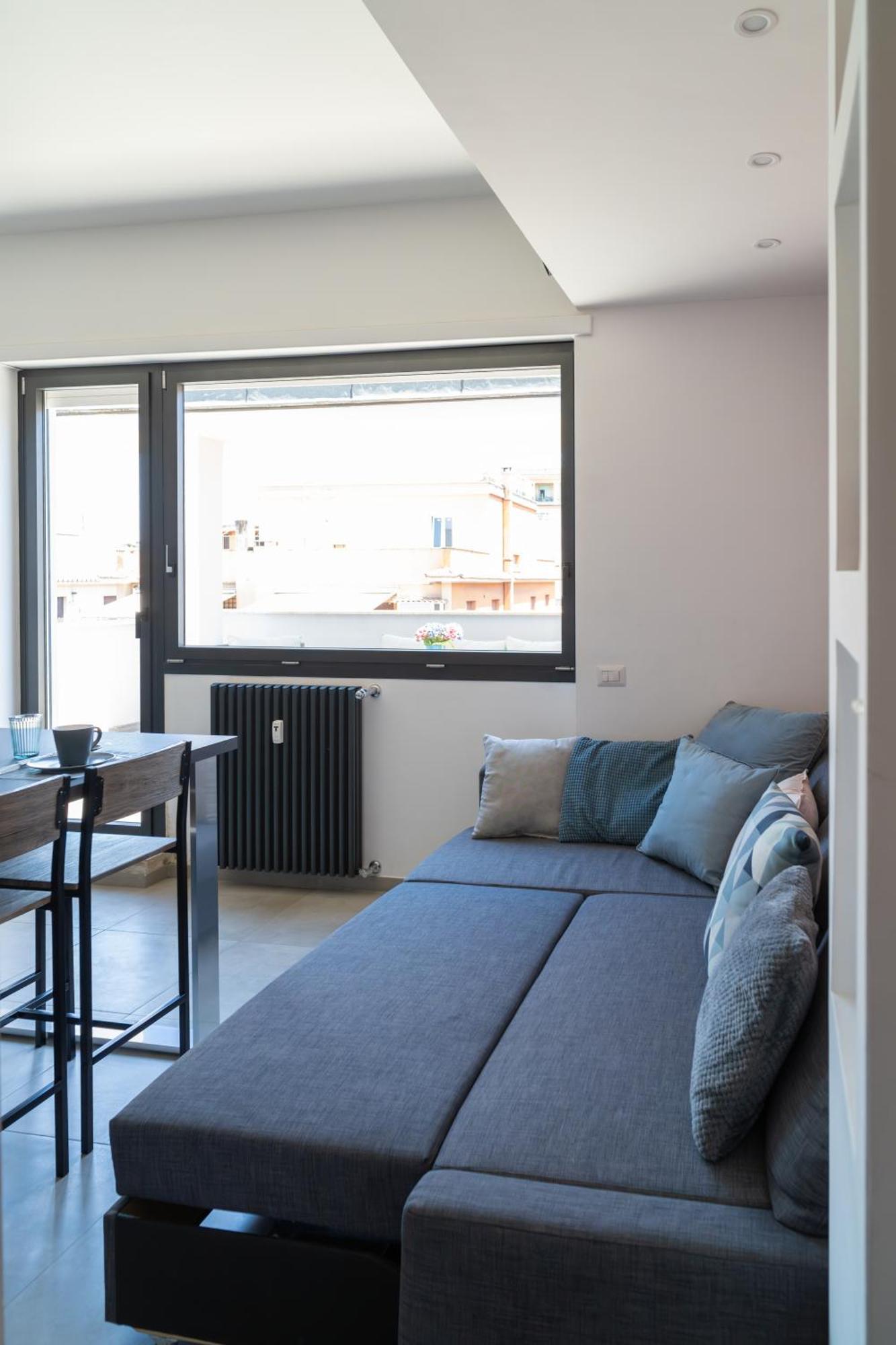 Apartment Penthouse With Panoramic Terrace -3 Min To Metro A *