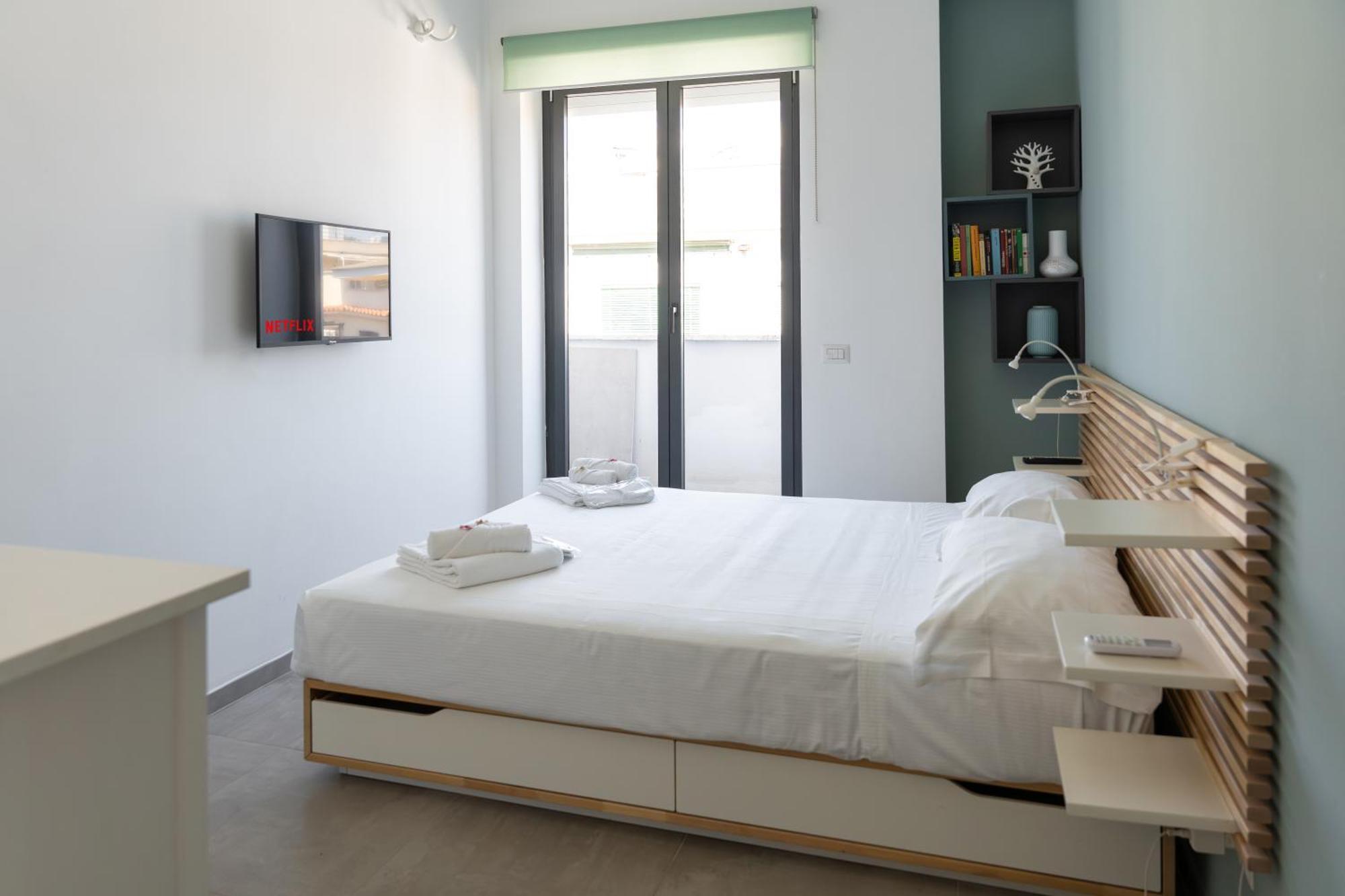 Penthouse With Panoramic Terrace -3 Min To Metro A Apartment Rom